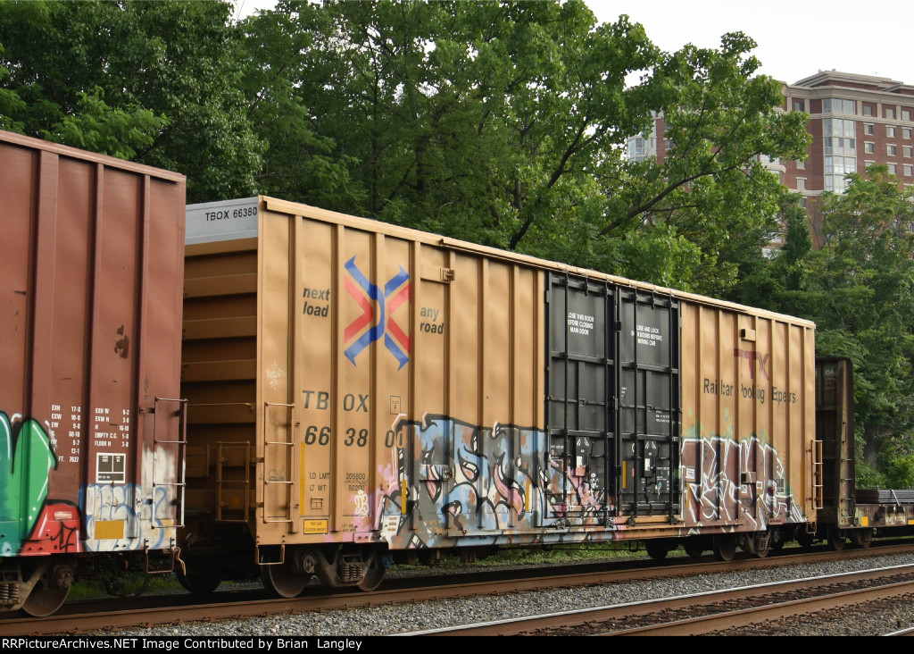 663801